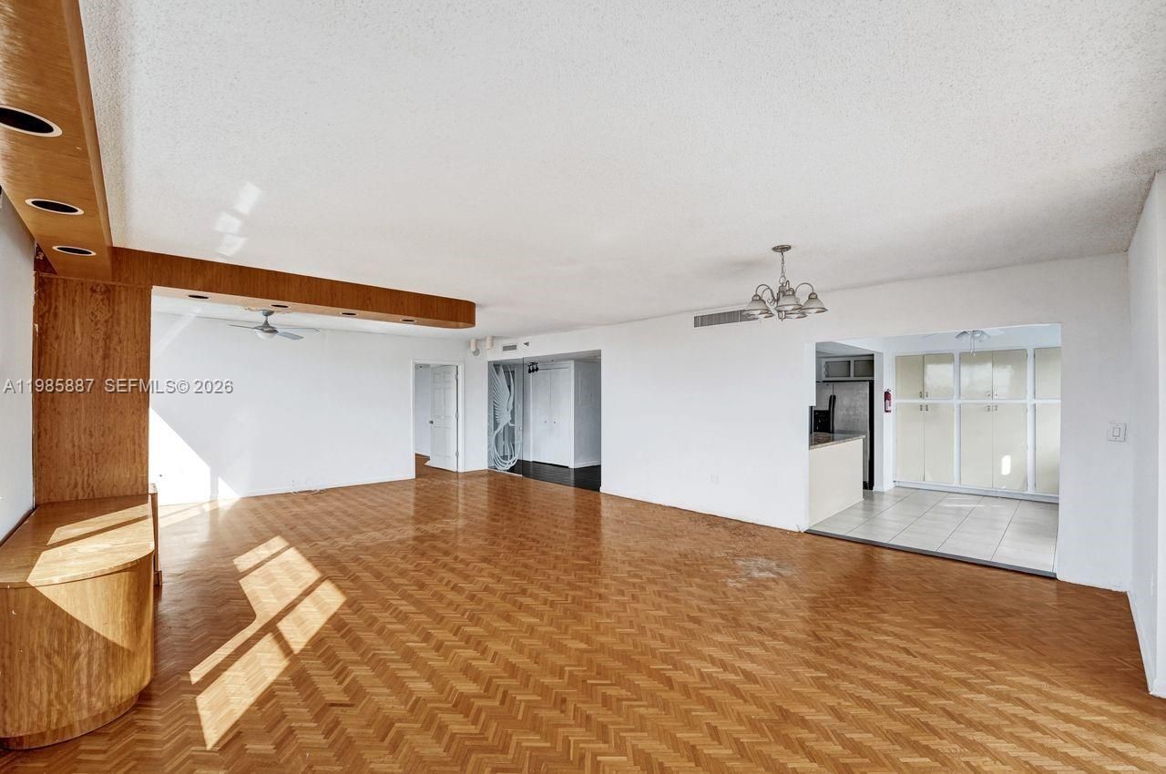 4001 Hillcrest Dr, Unit 602-4, Hollywood, FL 33021 Photo