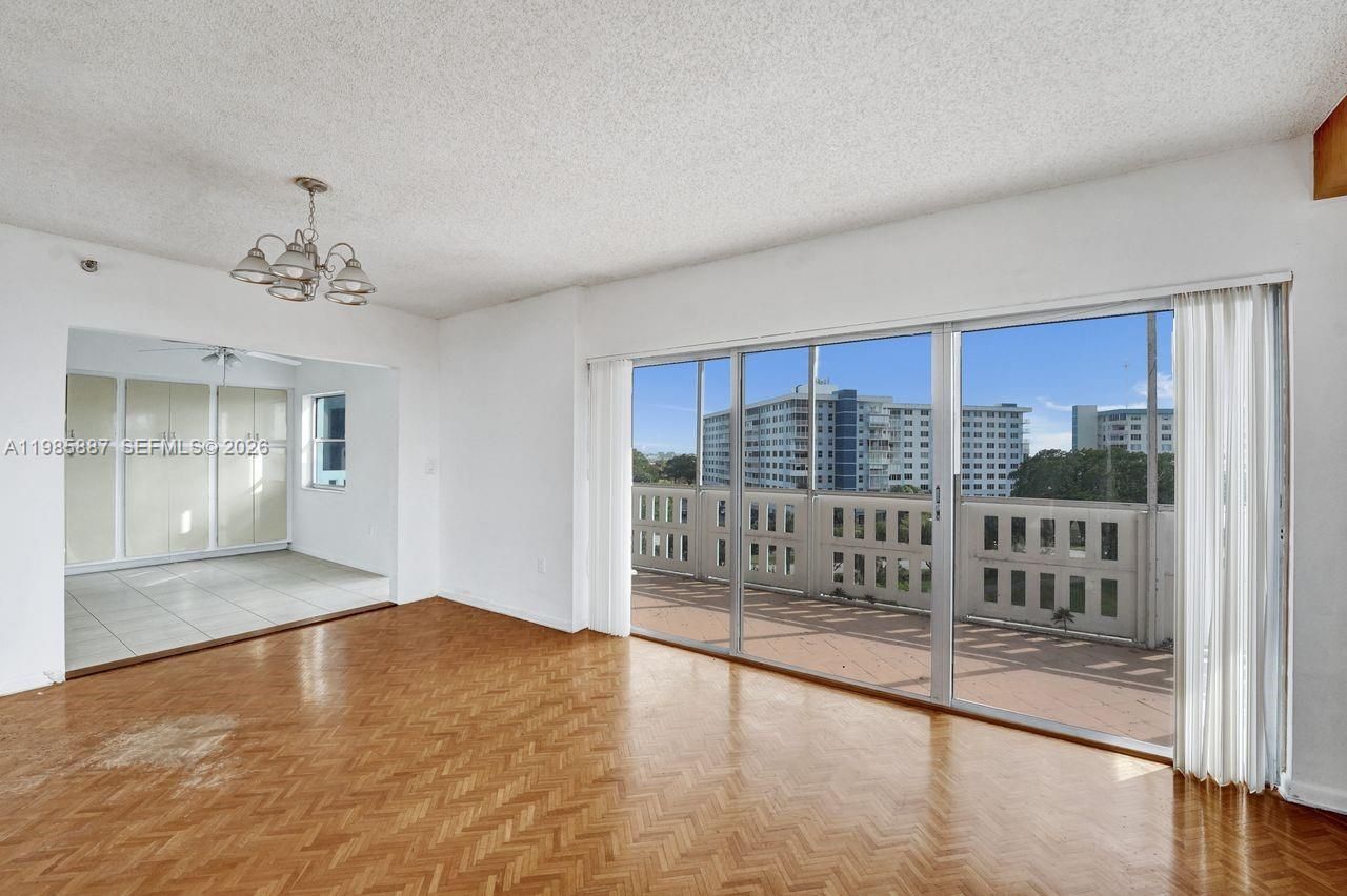 4001 Hillcrest Dr, Unit 602-4, Hollywood, FL 33021 Photo