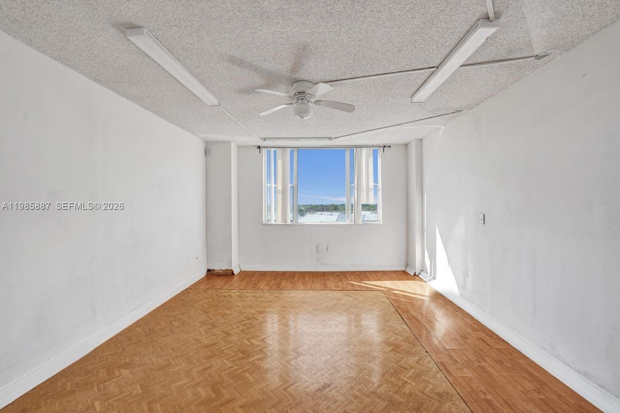 4001 Hillcrest Dr, Unit 602-4, Hollywood, FL 33021 Photo