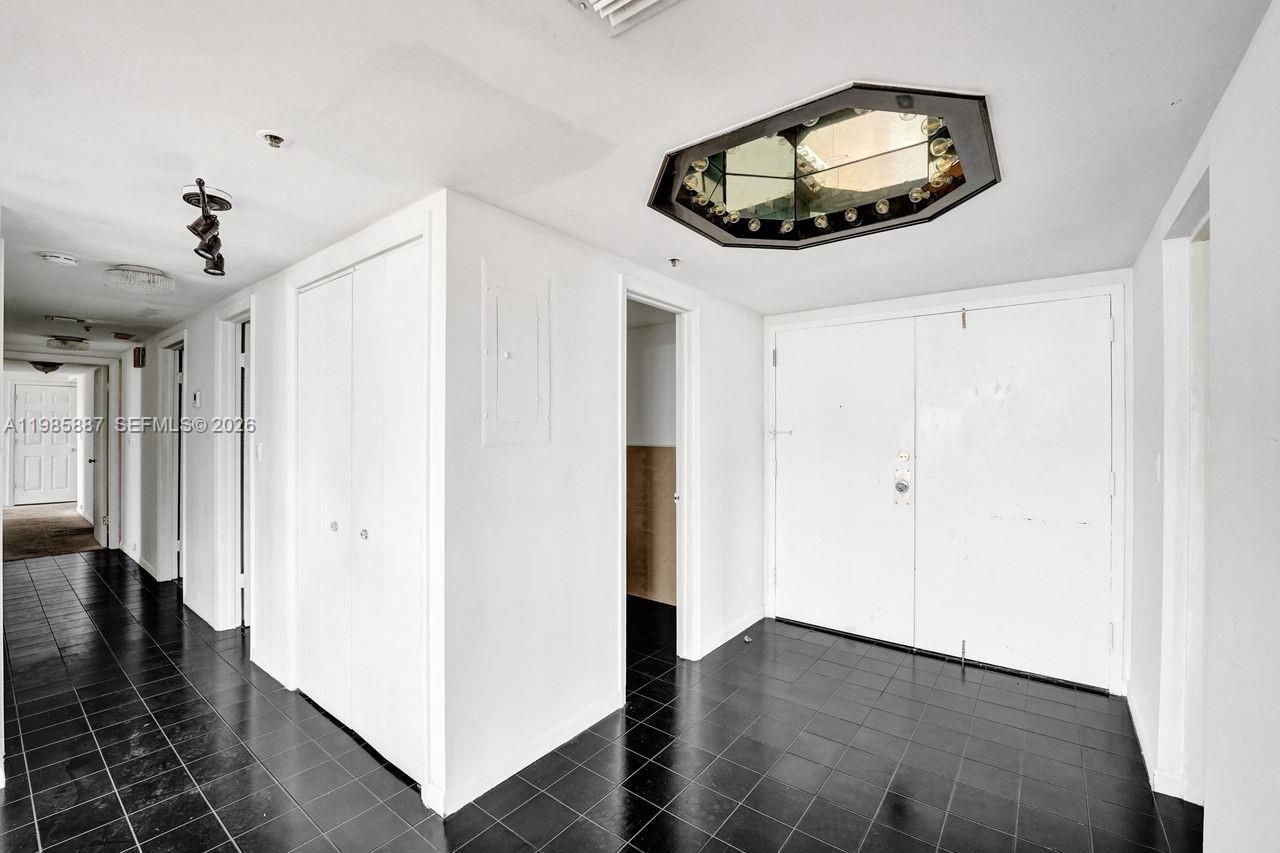 4001 Hillcrest Dr, Unit 602-4, Hollywood, FL 33021 Photo