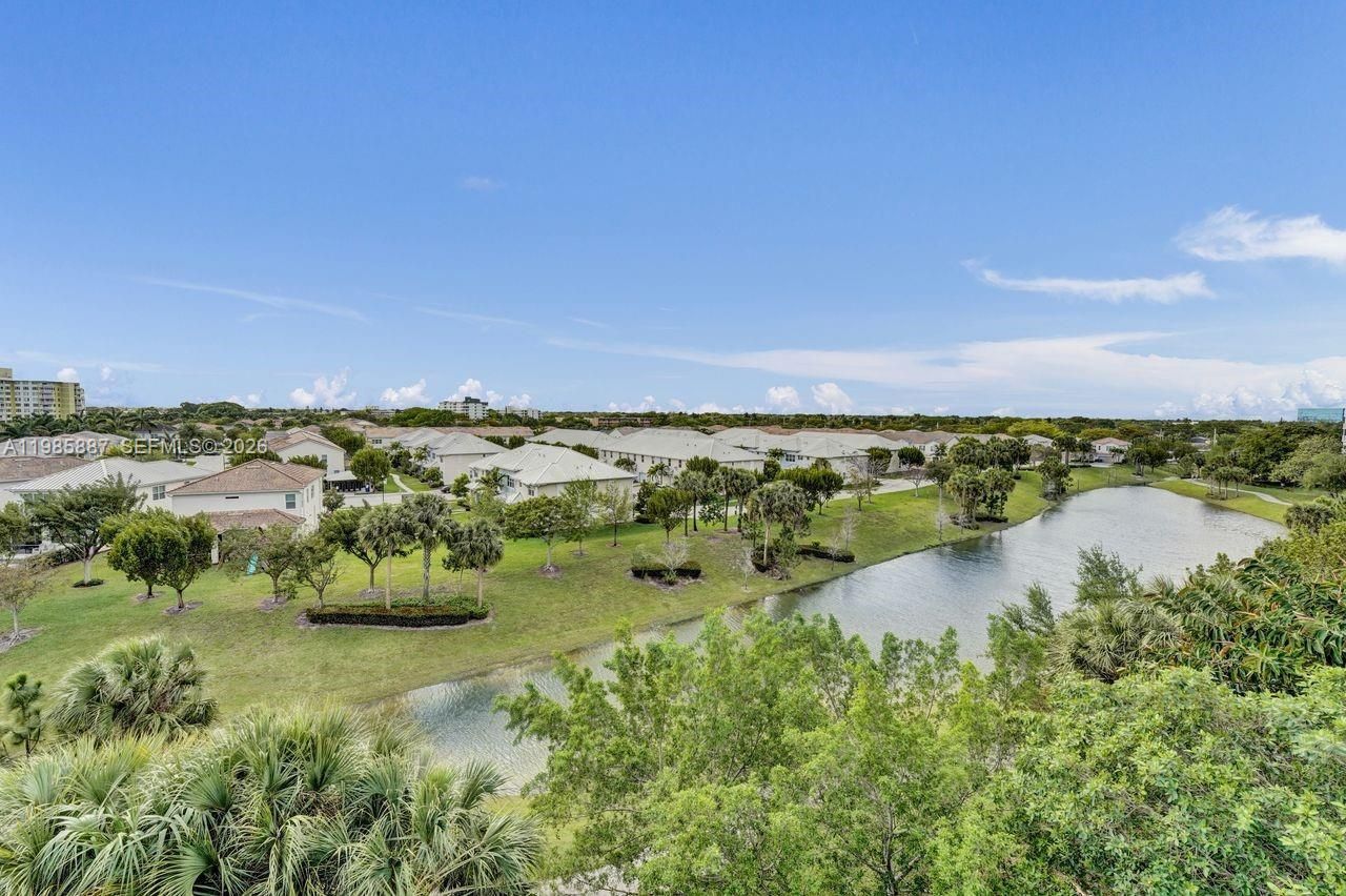 4001 Hillcrest Dr, Unit 602-4, Hollywood, FL 33021 Photo