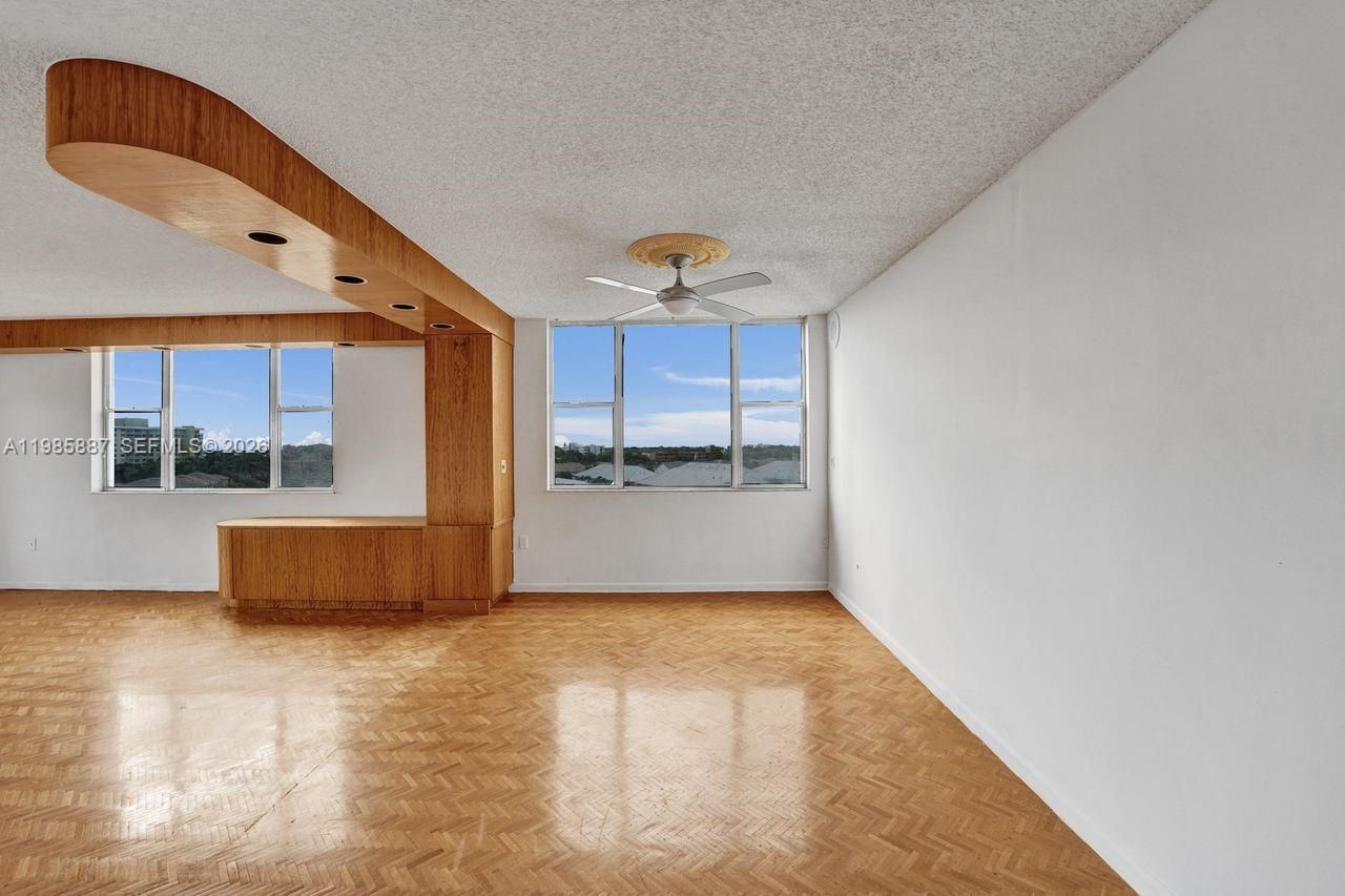 4001 Hillcrest Dr, Unit 602-4, Hollywood, FL 33021 Photo