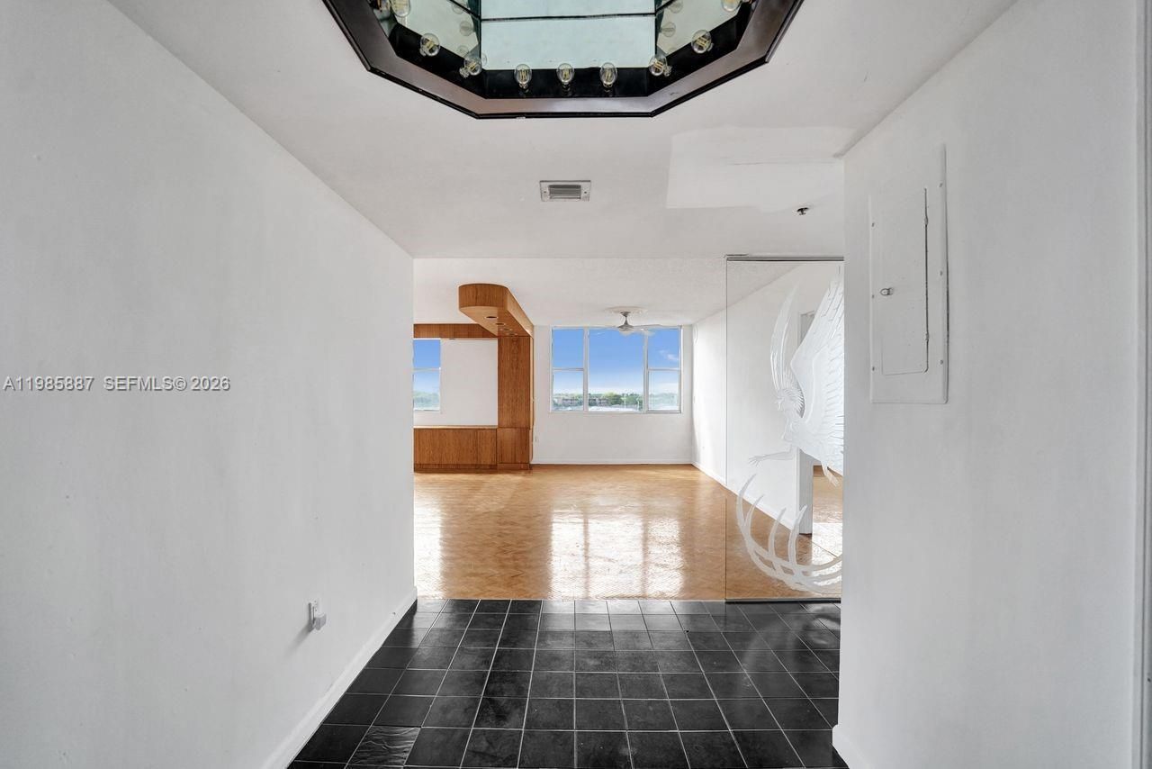 4001 Hillcrest Dr, Unit 602-4, Hollywood, FL 33021 Photo