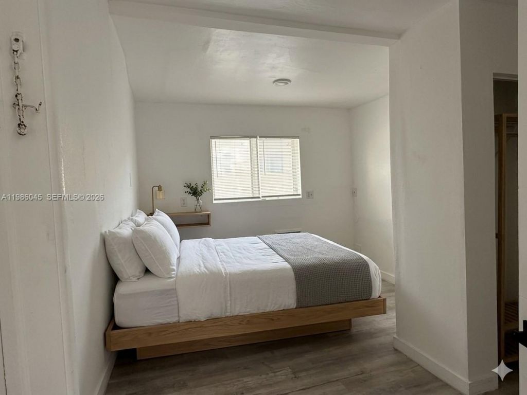 316 Surfside Blvd, Unit 5, Surfside, FL 33154 Photo