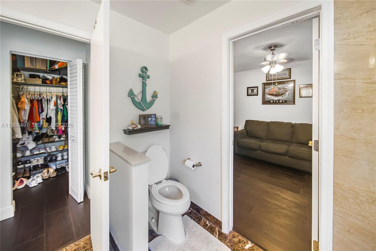 111 NW 151st Ave, Pembroke Pines, FL 33028 Photo