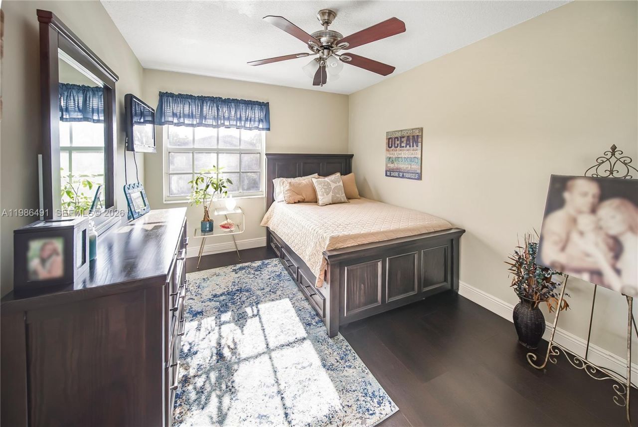 111 NW 151st Ave, Pembroke Pines, FL 33028 Photo