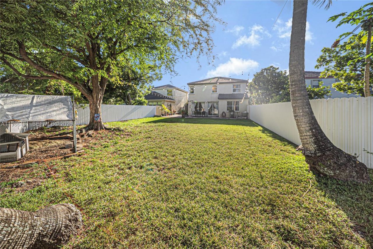 111 NW 151st Ave, Pembroke Pines, FL 33028 Photo