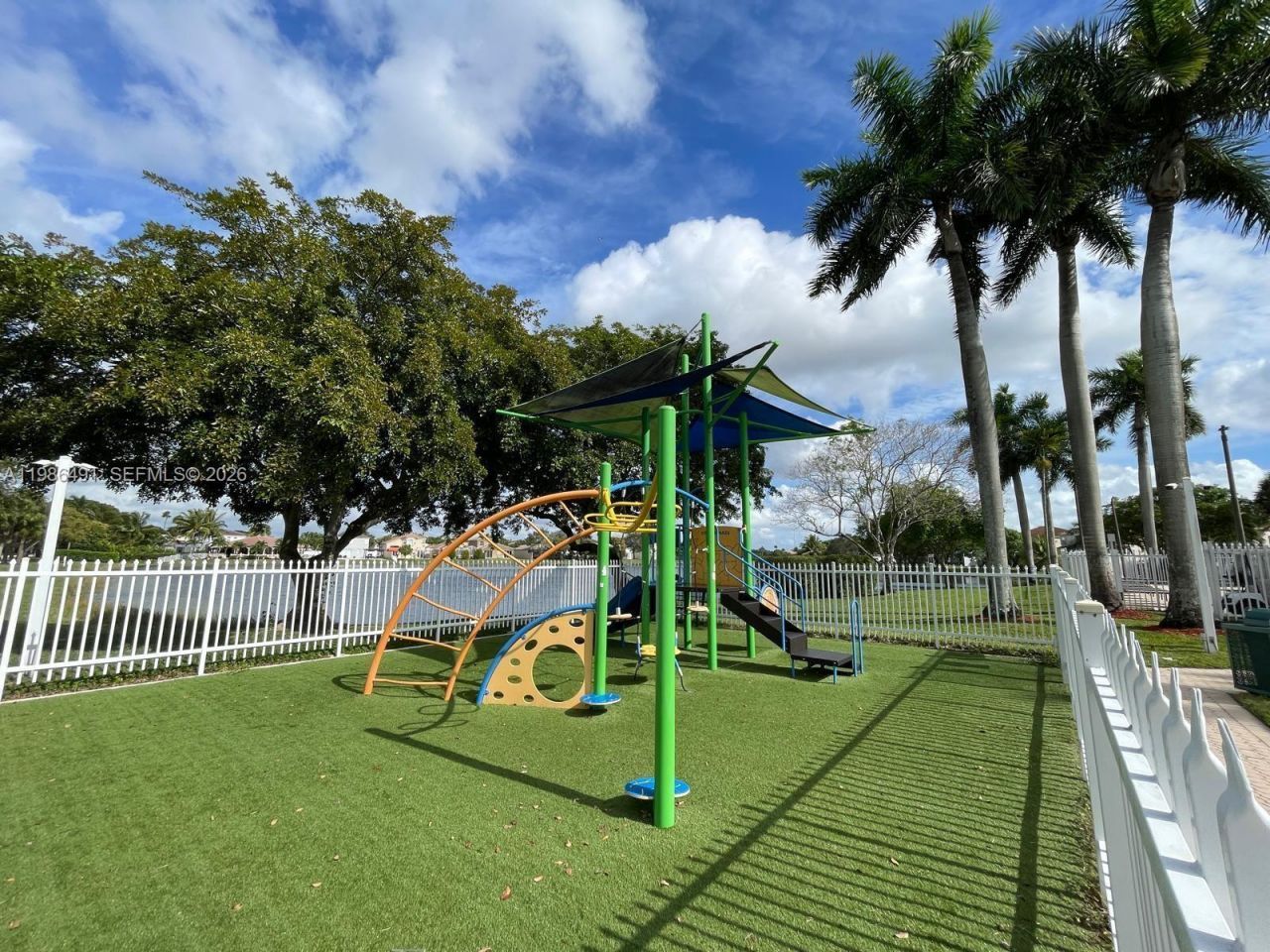 111 NW 151st Ave, Pembroke Pines, FL 33028 Photo