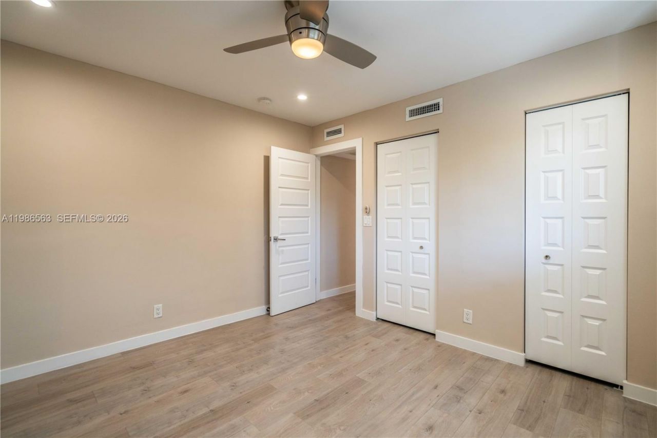 2400 NE 26th St, Unit 7, Fort Lauderdale, FL 33305 Photo