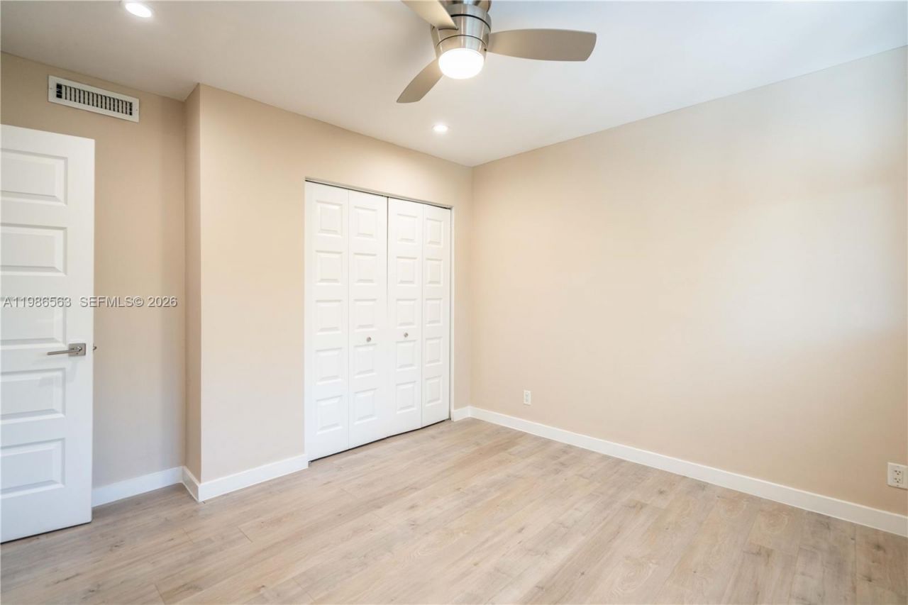 2400 NE 26th St, Unit 7, Fort Lauderdale, FL 33305 Photo