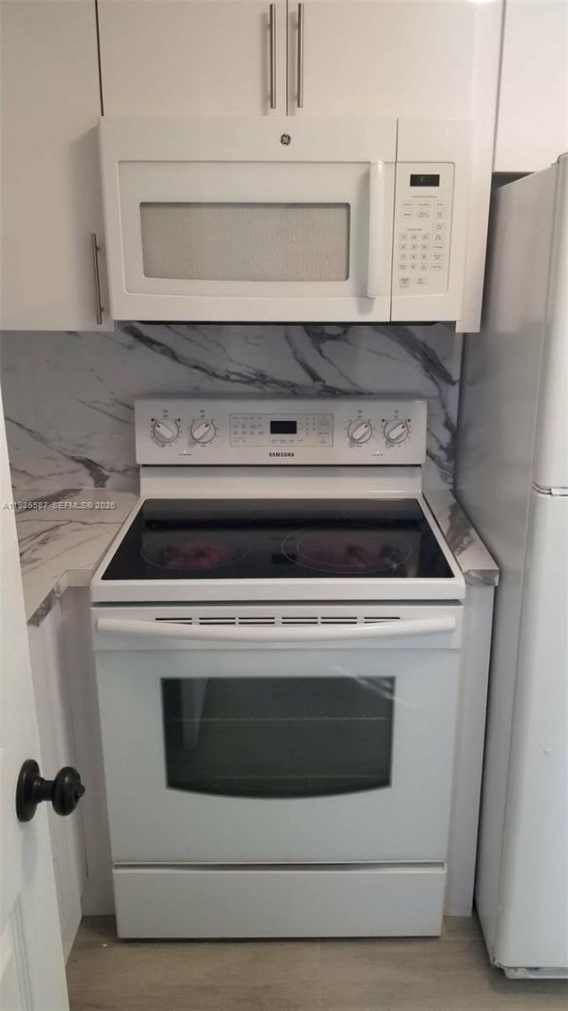 19195 SW 354th St , Homestead, FL 33034 Photo