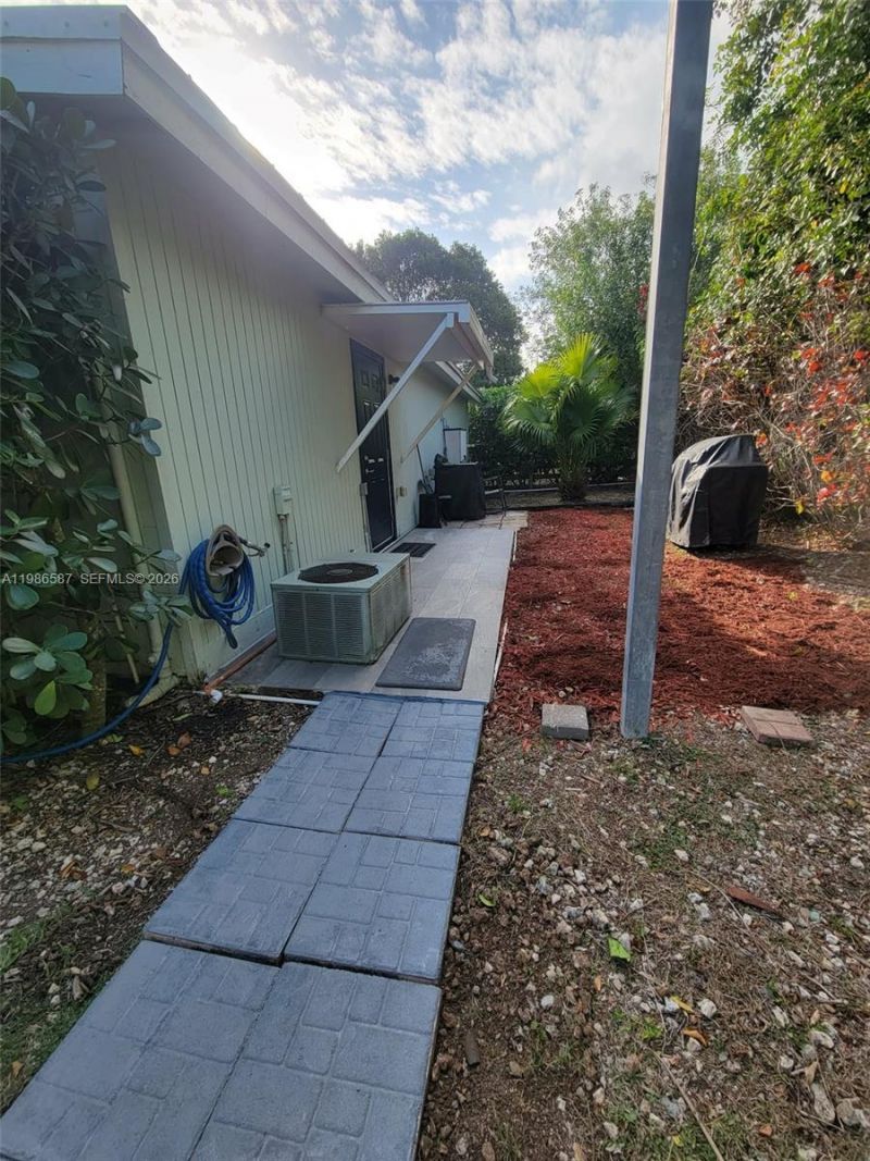 19195 SW 354th St , Homestead, FL 33034 Photo