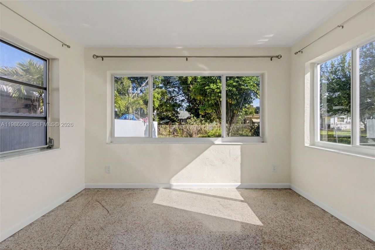 616 NW 3rd Ct , Hallandale Beach, FL 33009 Photo