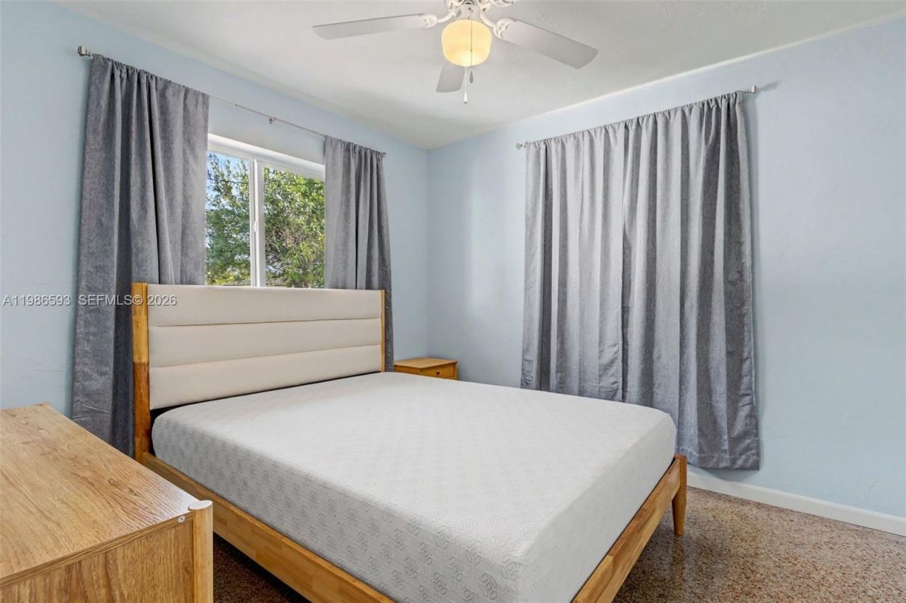 616 NW 3rd Ct , Hallandale Beach, FL 33009 Photo