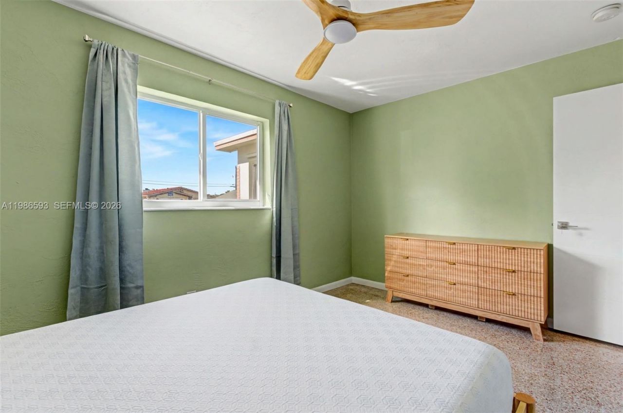 616 NW 3rd Ct , Hallandale Beach, FL 33009 Photo