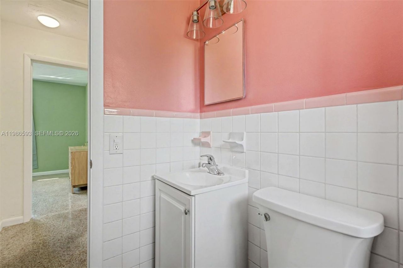 616 NW 3rd Ct , Hallandale Beach, FL 33009 Photo