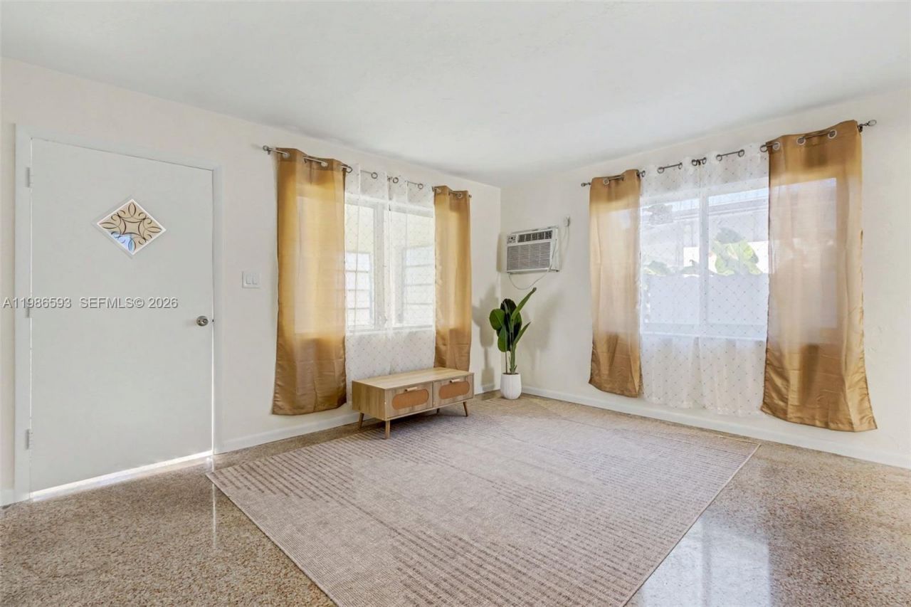 616 NW 3rd Ct , Hallandale Beach, FL 33009 Photo