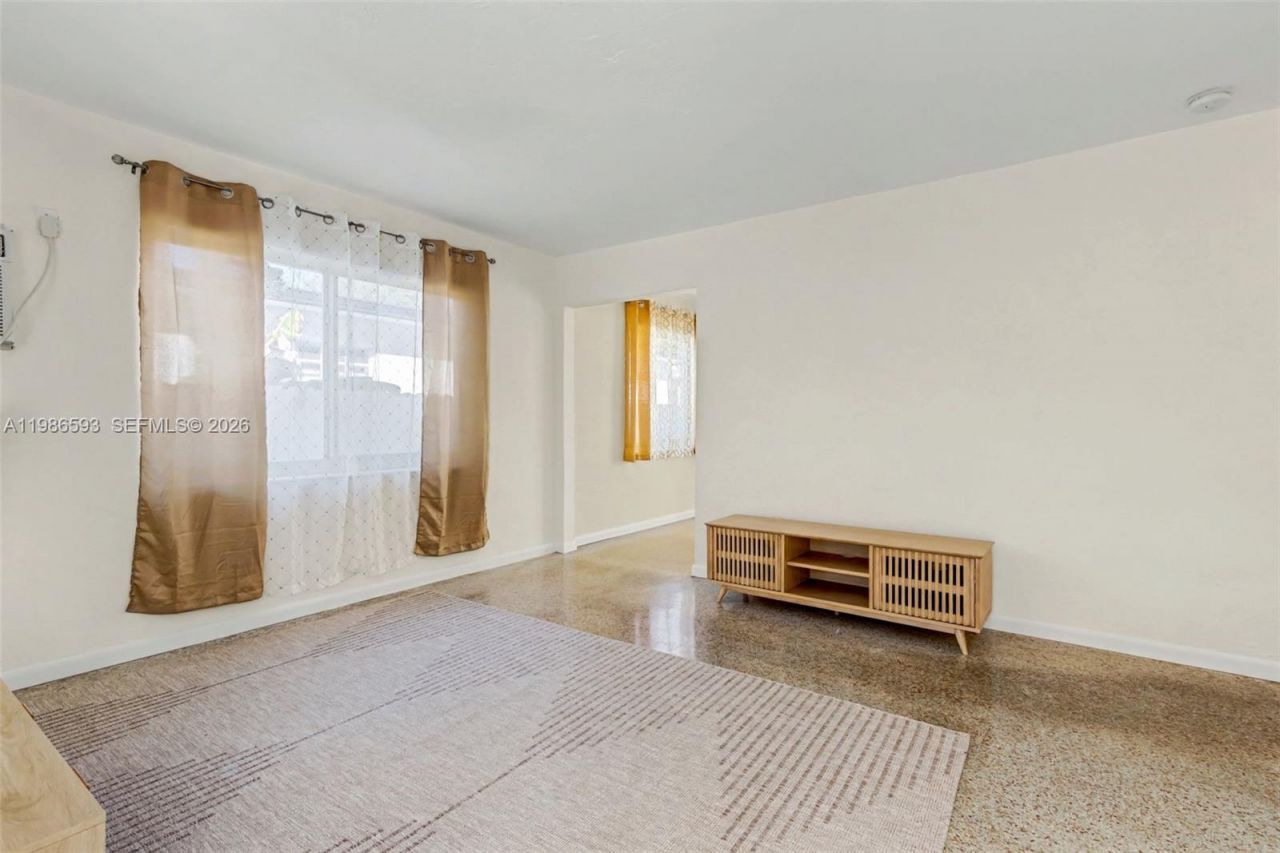 616 NW 3rd Ct , Hallandale Beach, FL 33009 Photo