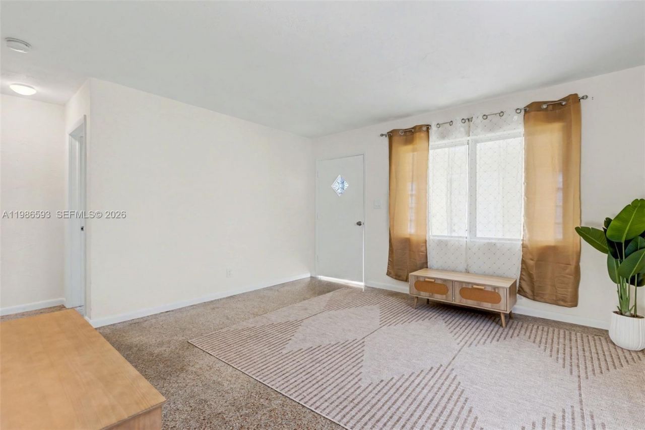 616 NW 3rd Ct , Hallandale Beach, FL 33009 Photo