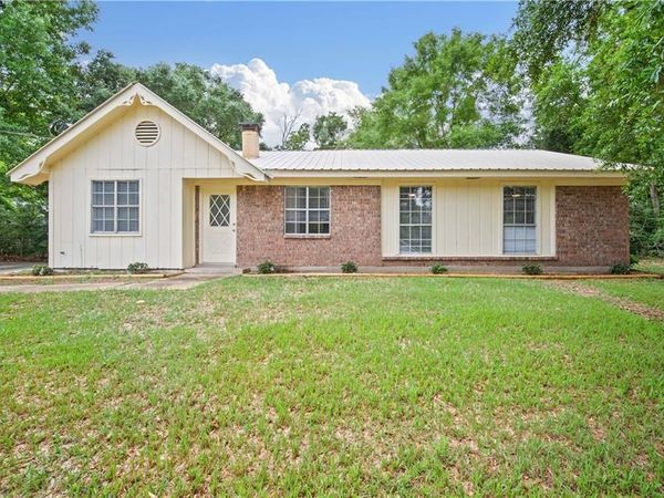6920 Fair Meadow Drive, Theodore, AL 36582