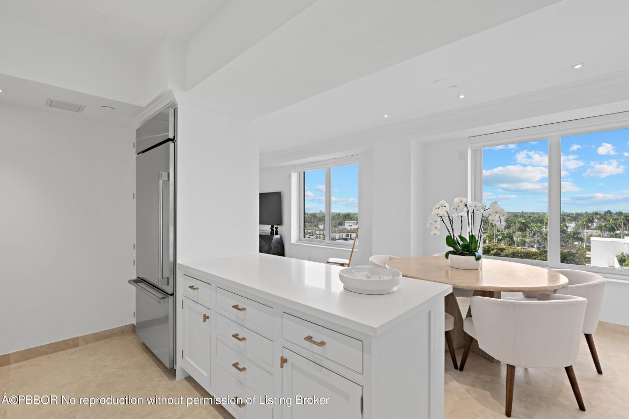 150 Bradley Place, Unit 615, Palm Beach, FL 33480 Photo