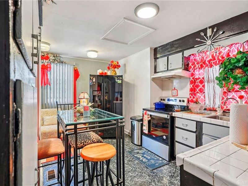 123 W Hudson Avenue, Dayton, OH 45405 Photo 9