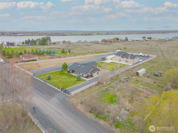 7342 Redmond Road NE, Moses Lake, WA 98837