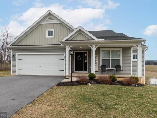 204 WHITETAIL CIRCLE , MILL HALL, PA 17751