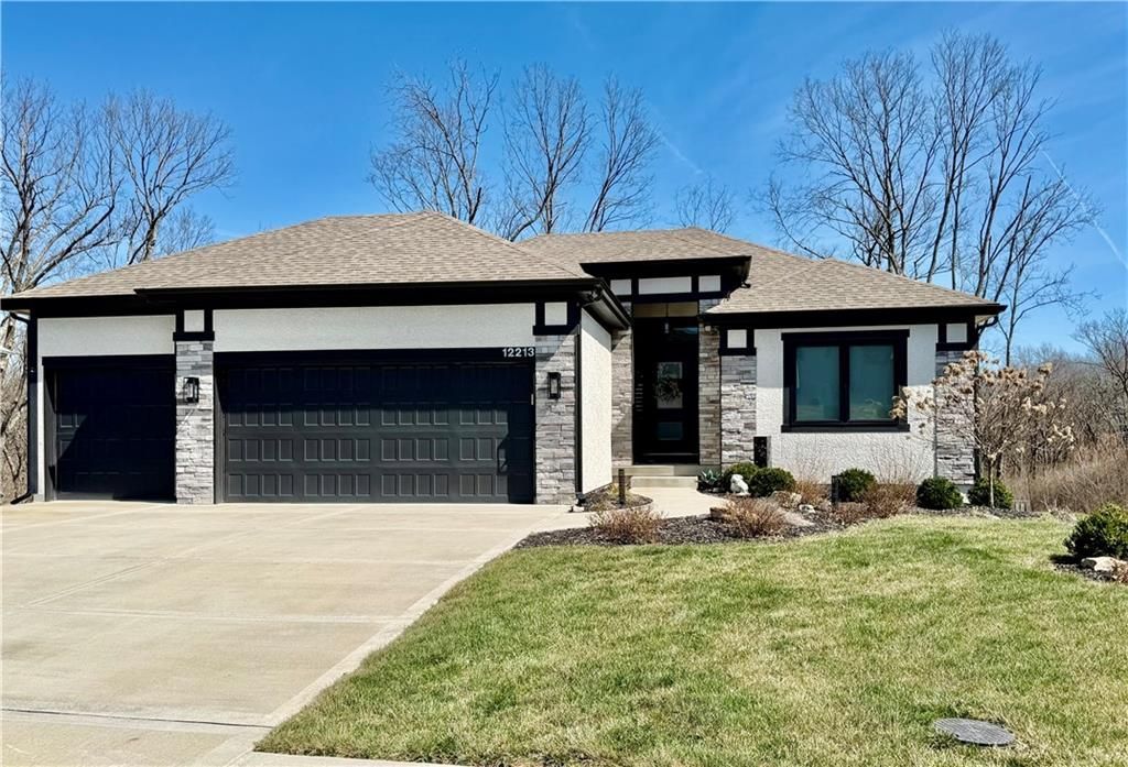 12213 N Virginia Avenue, Kansas City, MO 64165 Main Photo