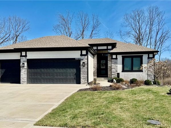12213 N Virginia Avenue, Kansas City, MO 64165