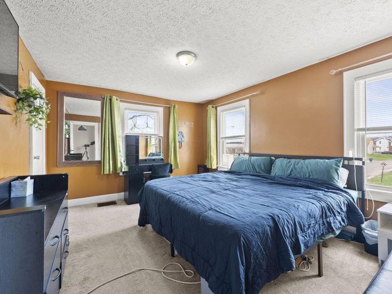 2127 Leonard Avenue, Columbus, OH 43219 Photo 14