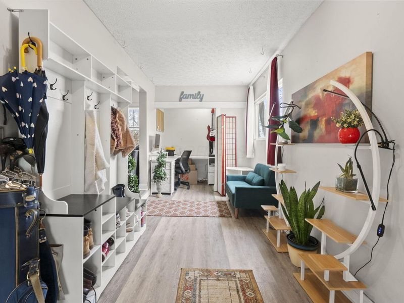 2127 Leonard Avenue, Columbus, OH 43219 Photo 5