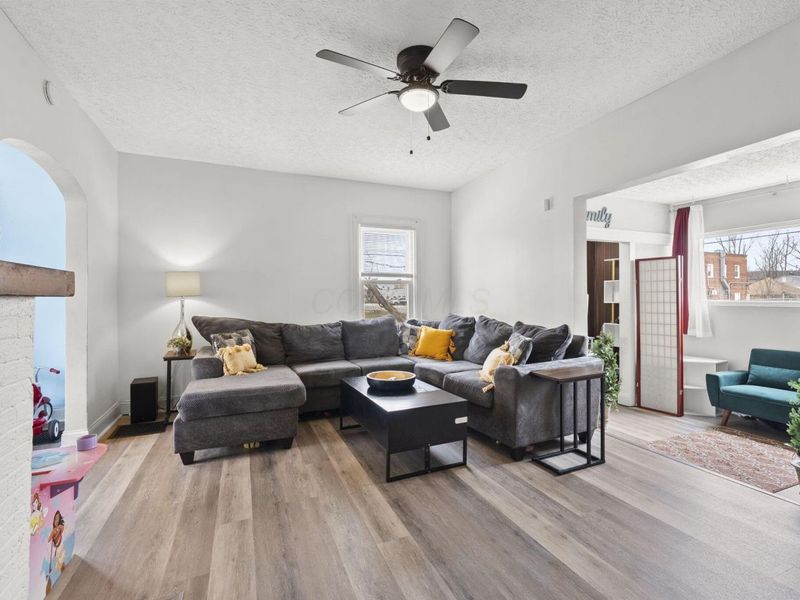 2127 Leonard Avenue, Columbus, OH 43219 Photo 8