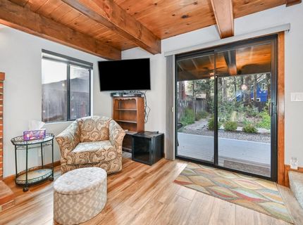2573 Rose Ave, South Lake Tahoe, CA 96150 Photo