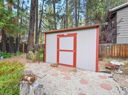 2573 Rose Ave, South Lake Tahoe, CA 96150 Photo