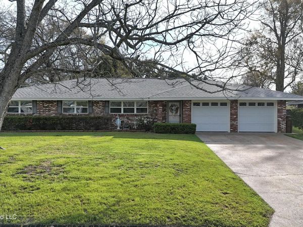 607 S Forest Avenue, Long Beach, MS 39560