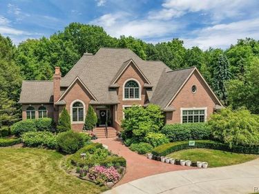 23170 Inverness Court, Novi, MI 48374