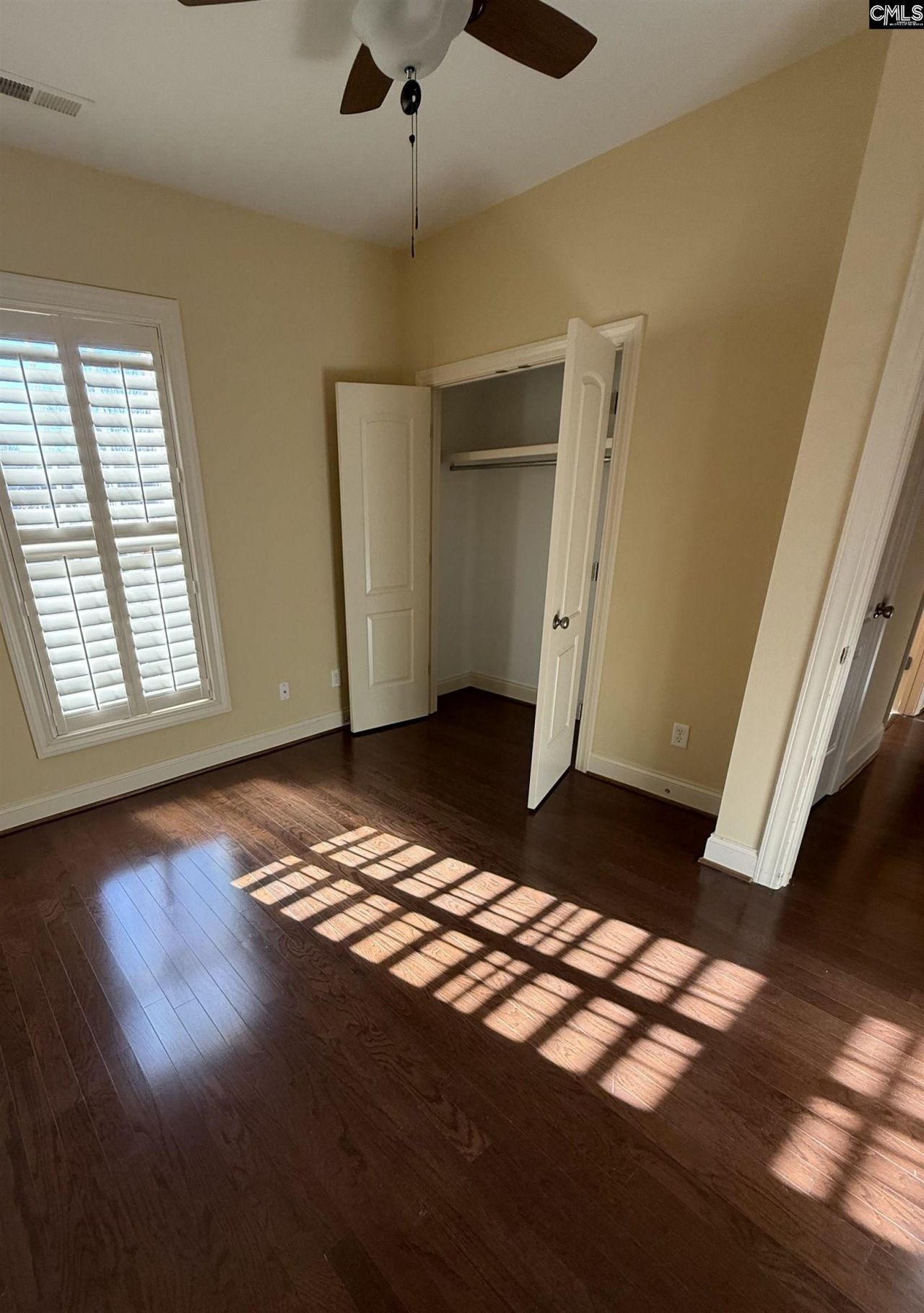 180 Shoal Court Photo 8