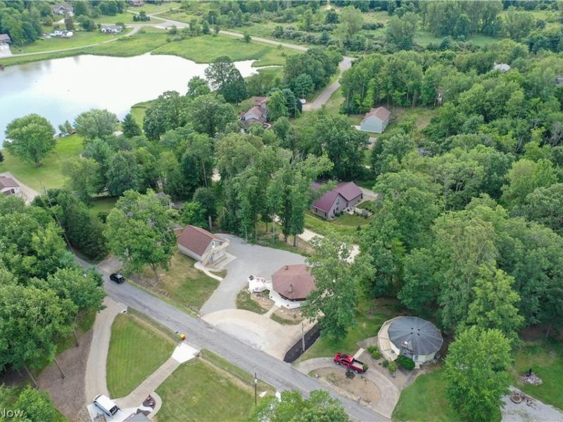 6 Latonka Trail, Malvern, OH 44644 Photo 9