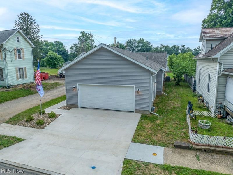 347 Ray Avenue NE, New Philadelphia, OH 44663 Photo 4