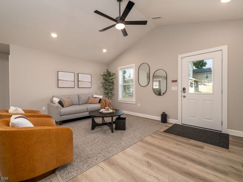 347 Ray Avenue NE, New Philadelphia, OH 44663 Photo 9