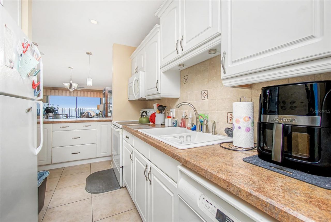 1500 Park Beach Circle , Unit 5G, Punta Gorda, FL 33950 Photo