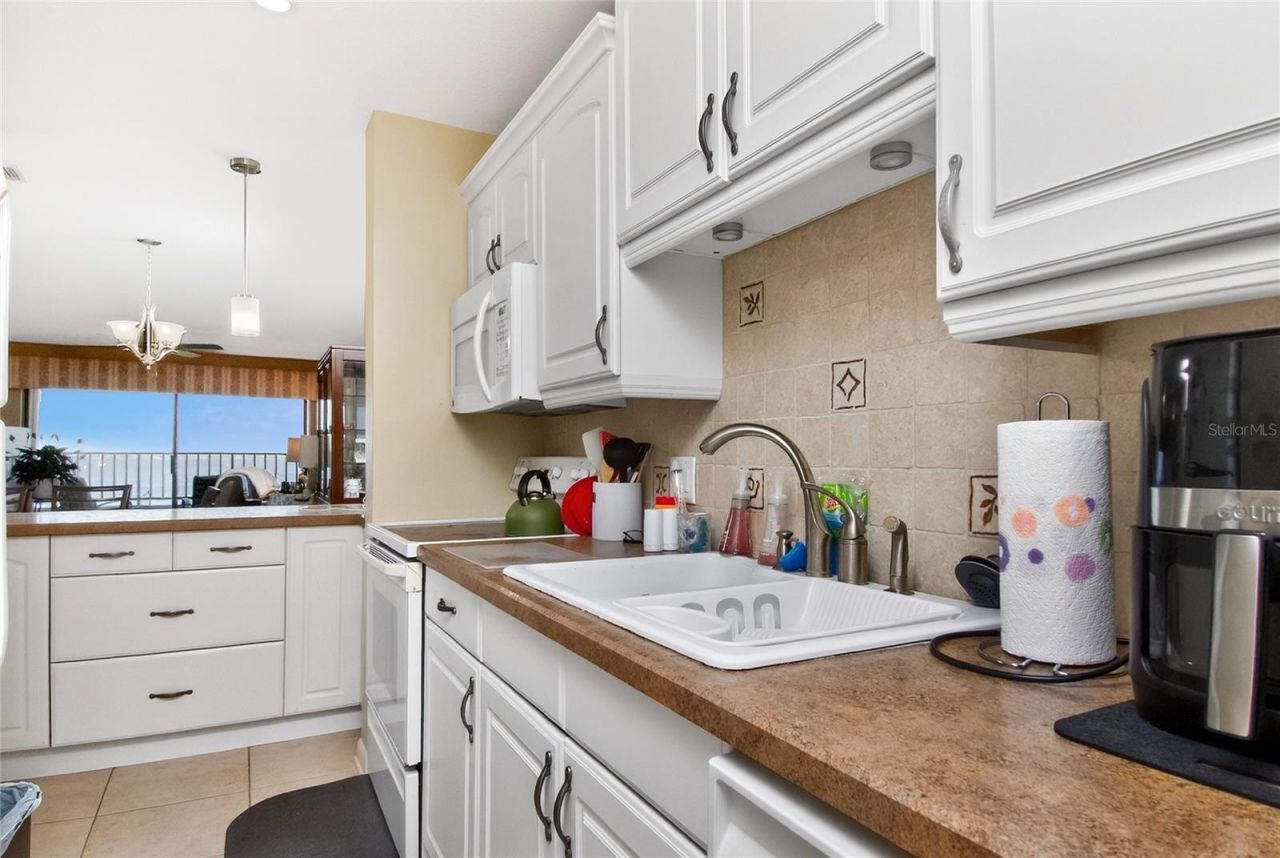 1500 Park Beach Circle , Unit 5G, Punta Gorda, FL 33950 Photo