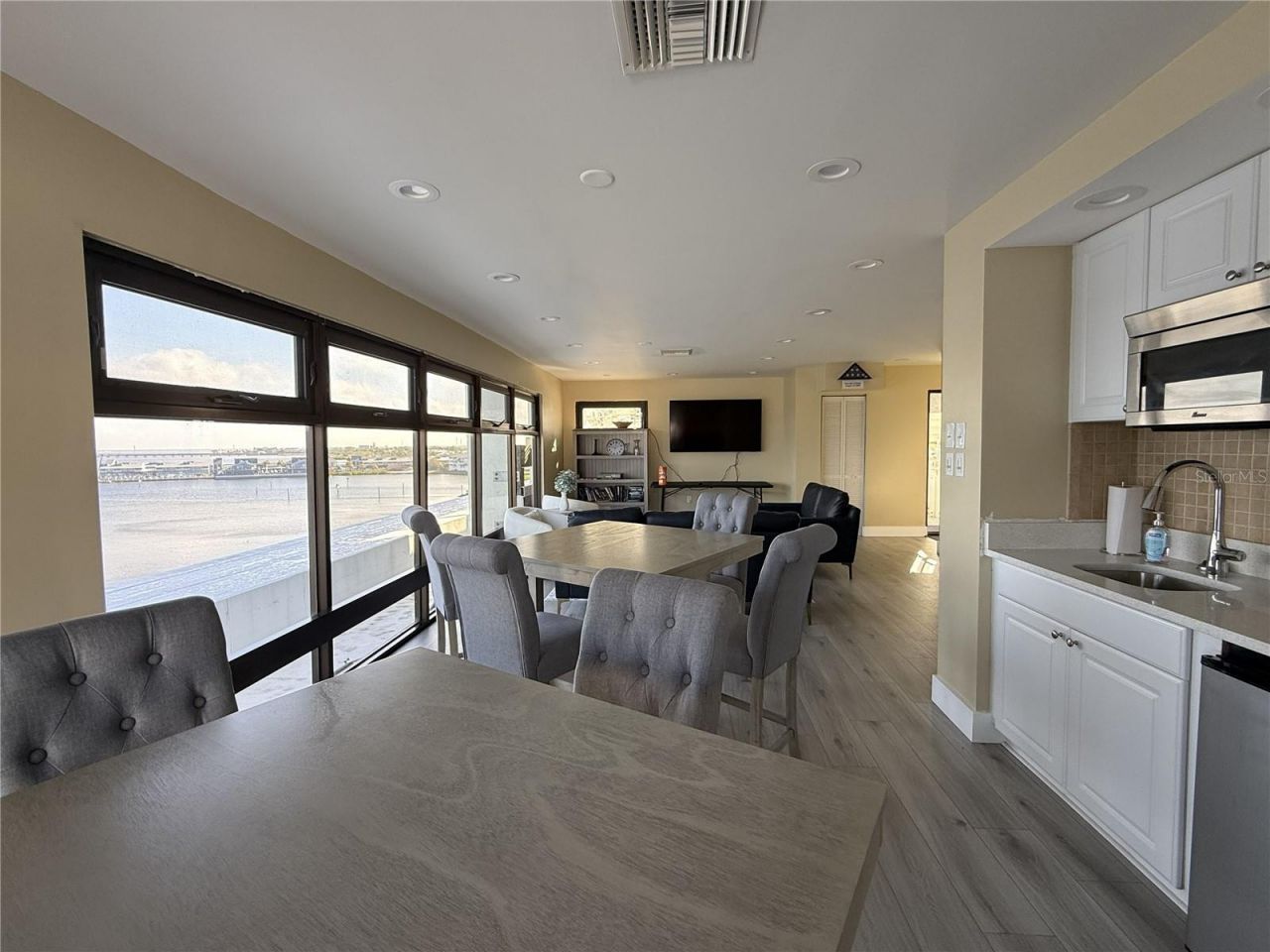 1500 Park Beach Circle , Unit 5G, Punta Gorda, FL 33950 Photo