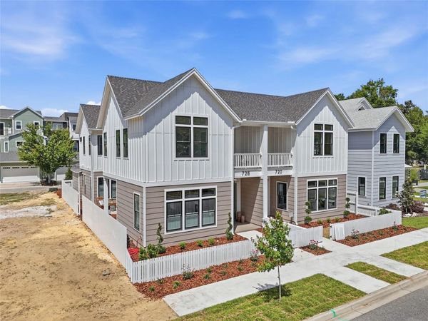 728 SW 131 STREET, NEWBERRY, FL 32669