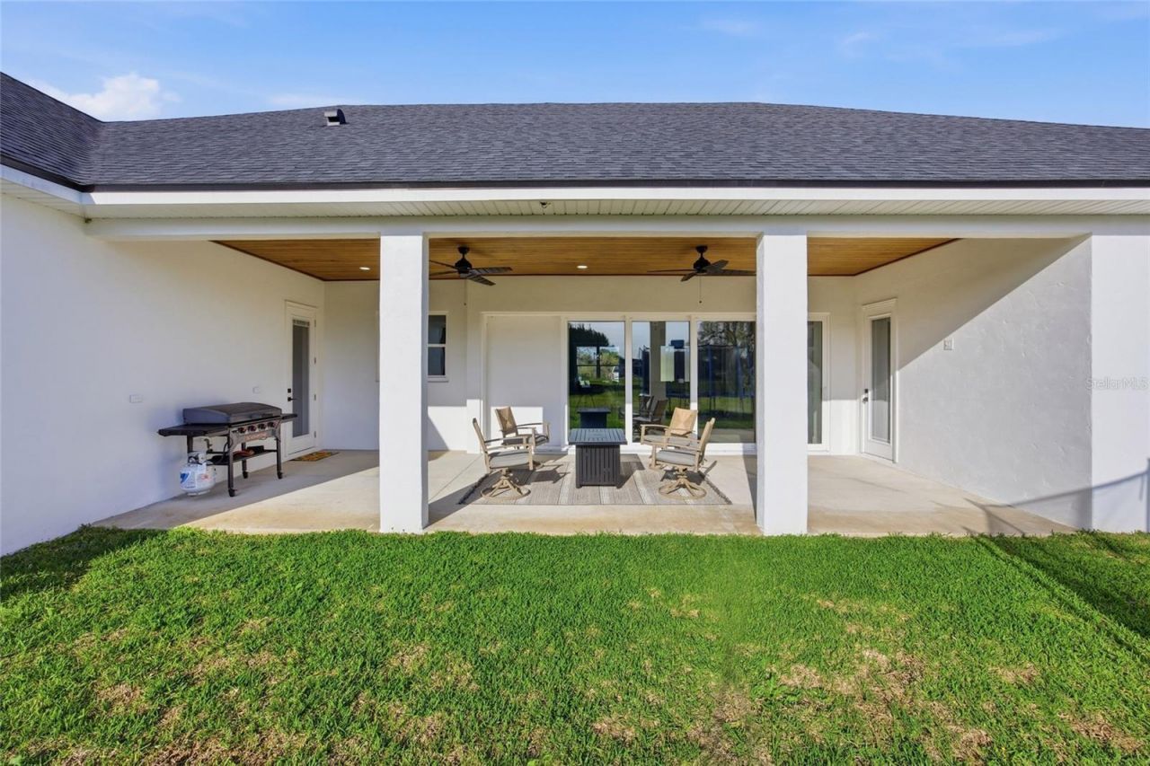 9665 SE 61st Terrace, Belleview, FL 34420 Photo