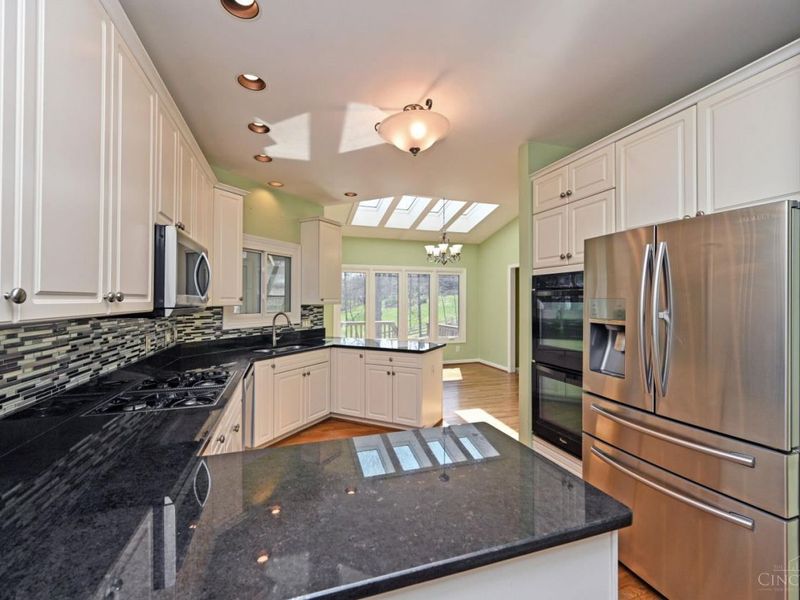 6649 Miami Trails Drive, Miami Twp, OH 45140 Photo 10