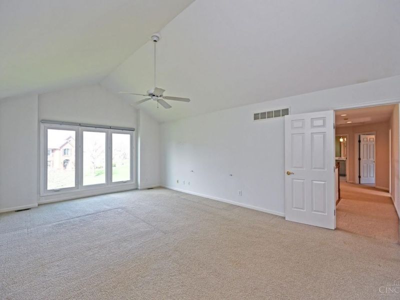 6649 Miami Trails Drive, Miami Twp, OH 45140 Photo 27