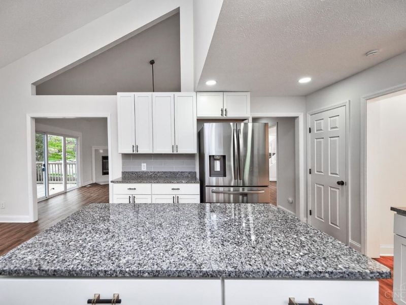 811 Wind Bluff Point, Springboro, OH 45066 Photo 12