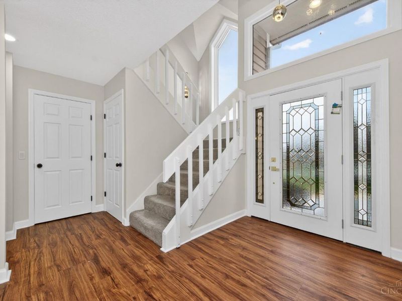 811 Wind Bluff Point, Springboro, OH 45066 Photo 3